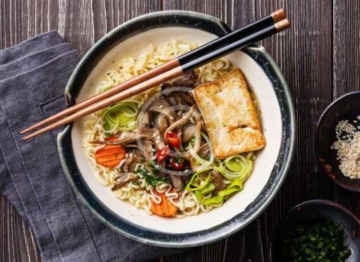 Noodles with Tofu, Oysters, Mushrooms